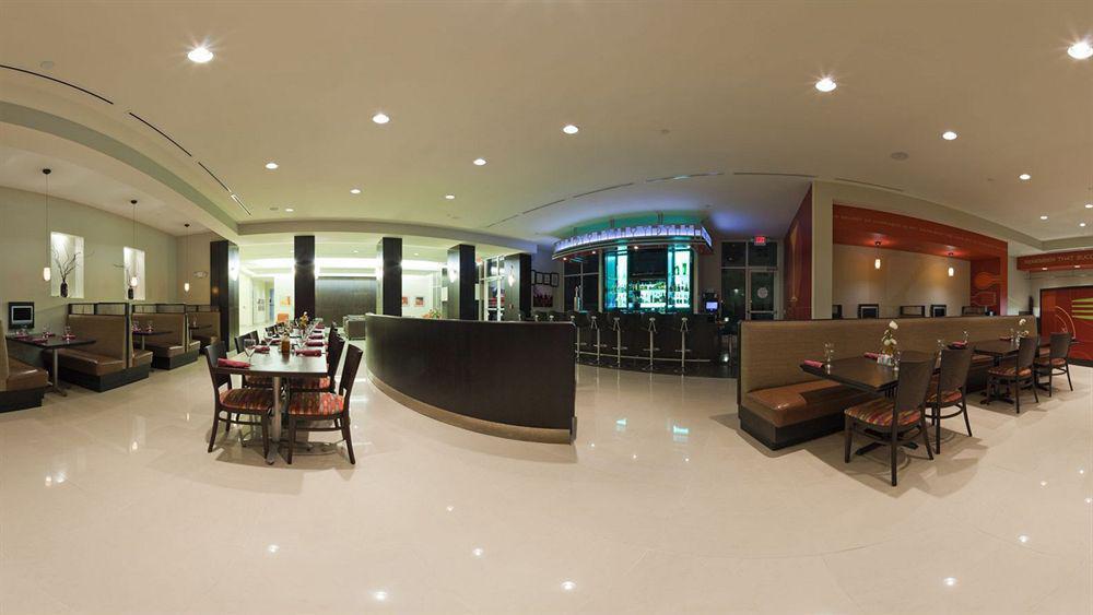 Holiday Inn Louisville Airport - Fair/Expo By Ihg Exterior photo