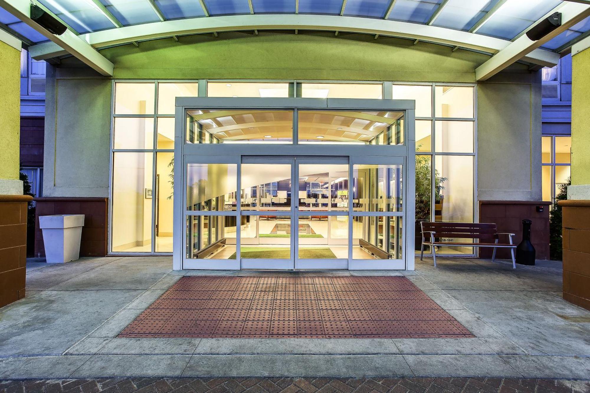 Holiday Inn Louisville Airport - Fair/Expo By Ihg Exterior photo