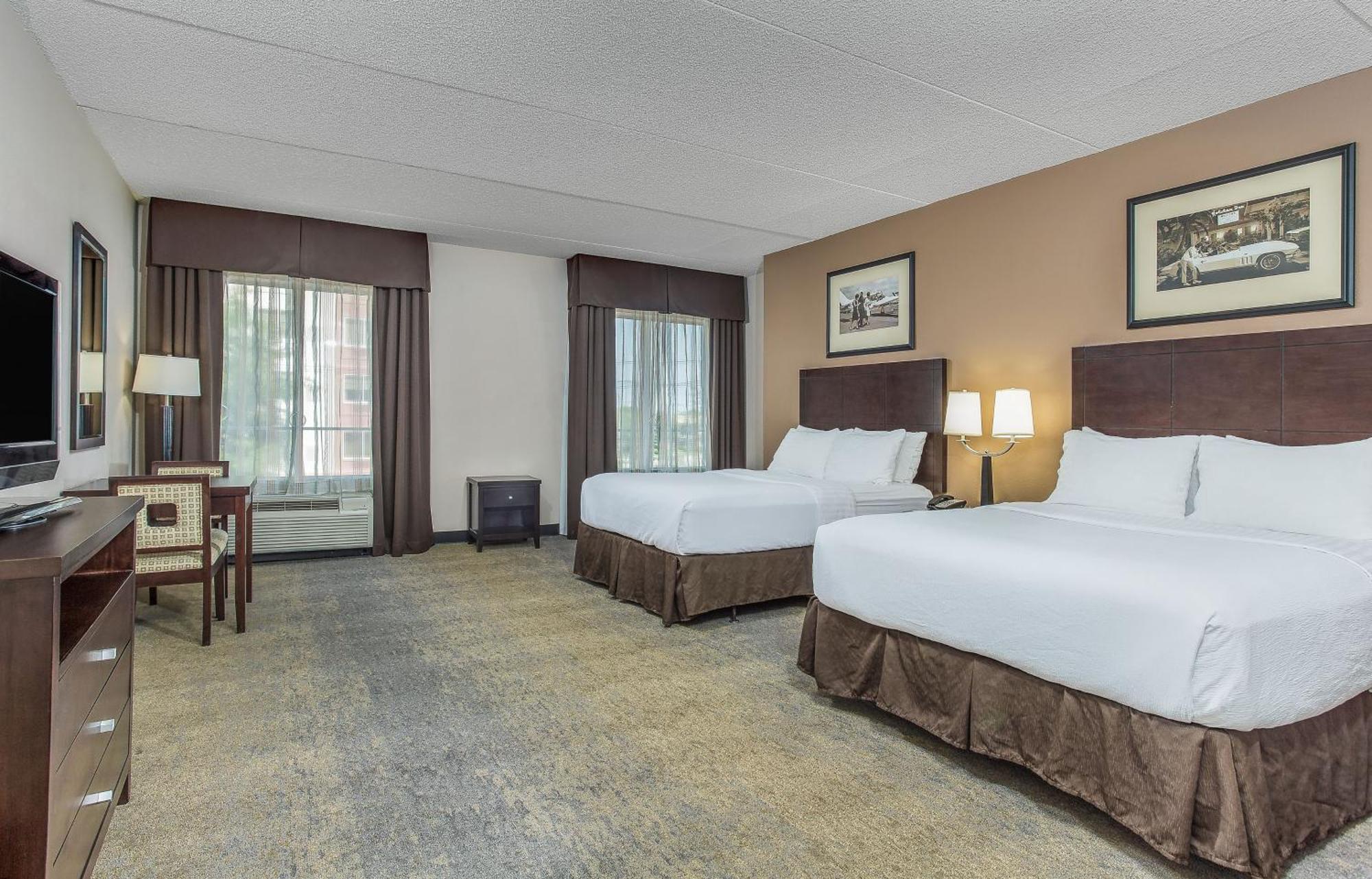 Holiday Inn Louisville Airport - Fair/Expo By Ihg Exterior photo