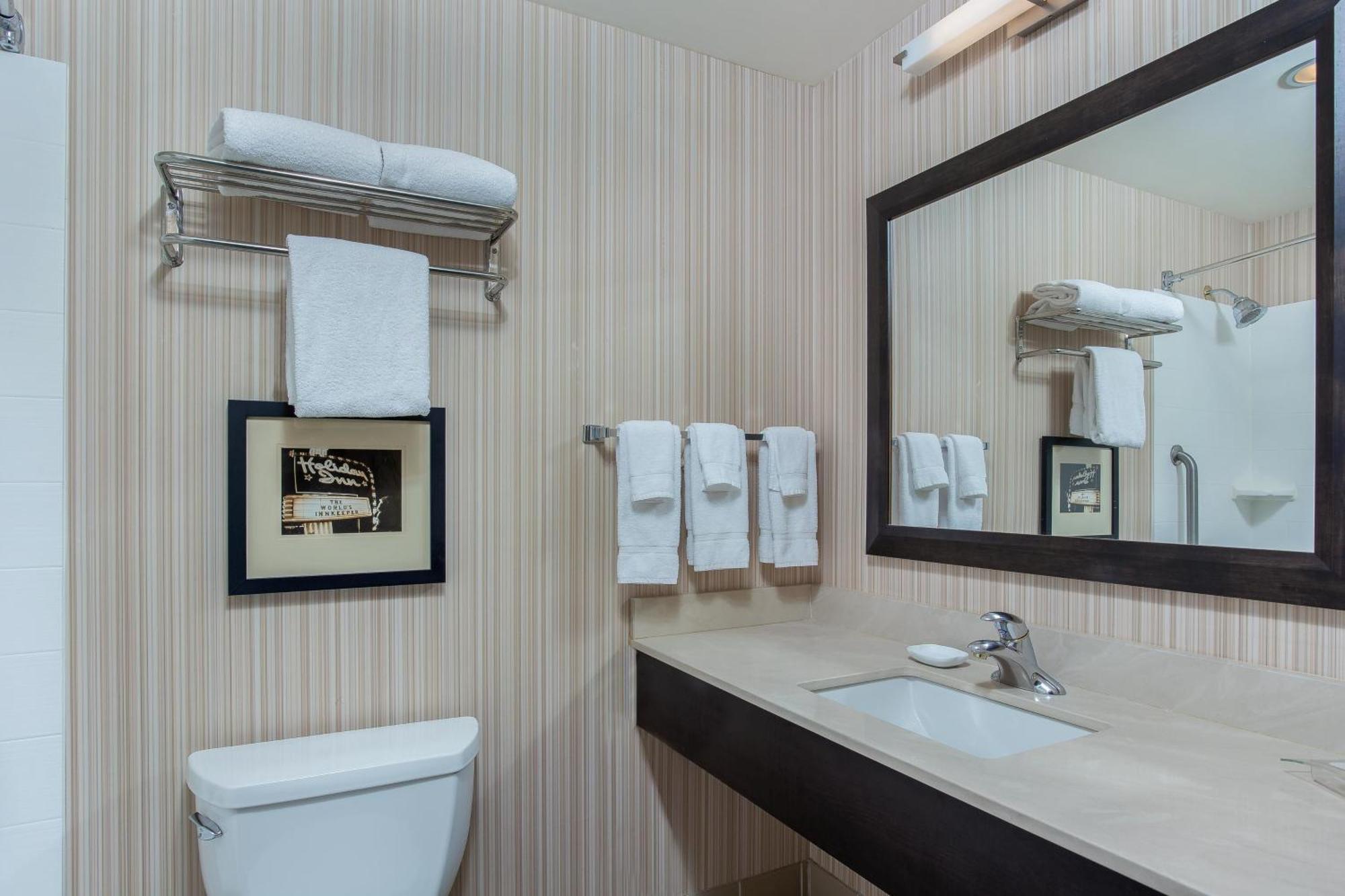 Holiday Inn Louisville Airport - Fair/Expo By Ihg Exterior photo